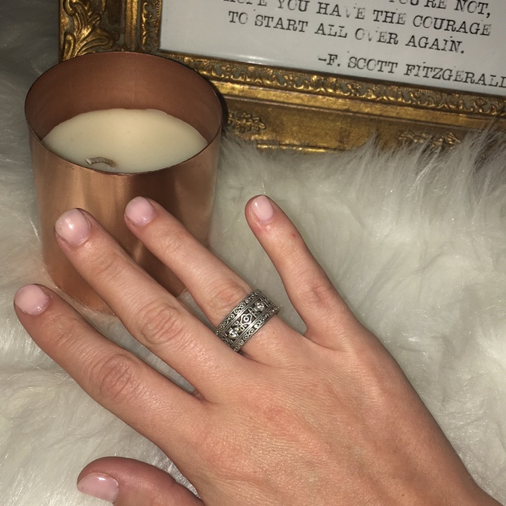 Celtic-looking ring